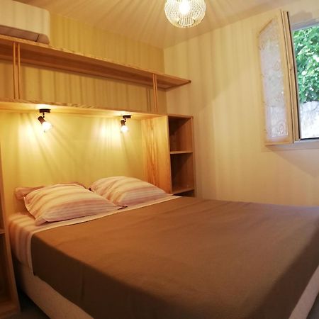 Gites Domaine De La Barnerie Saint Alban Auriolles 部屋 写真