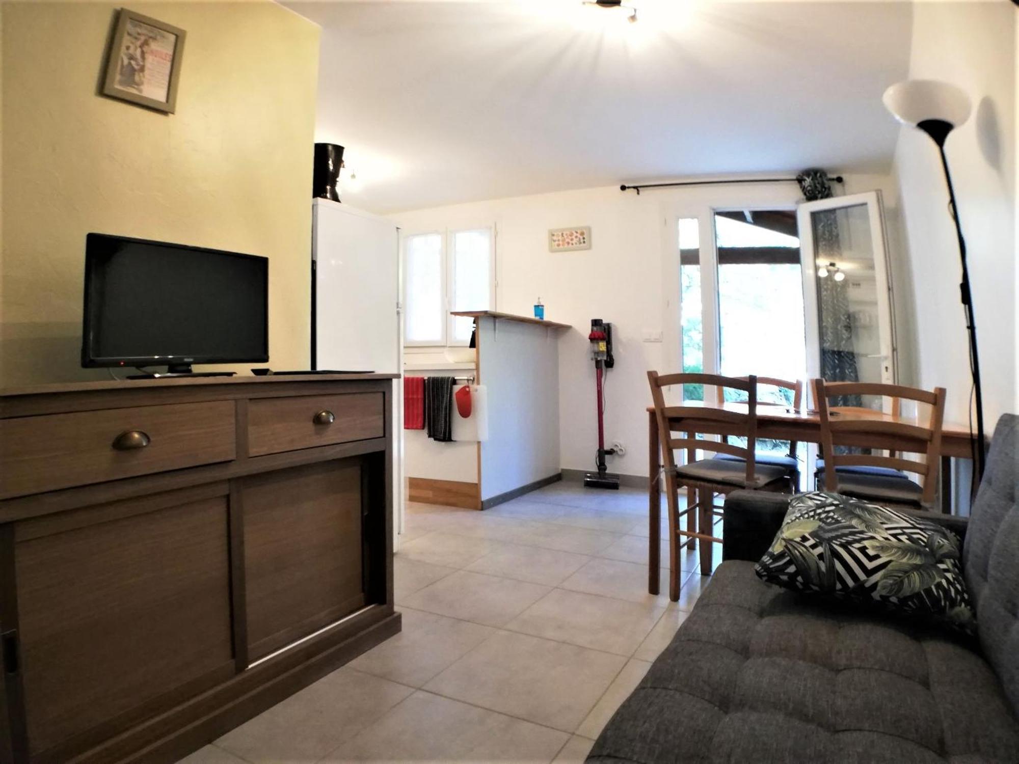 Gites Domaine De La Barnerie Saint Alban Auriolles 部屋 写真